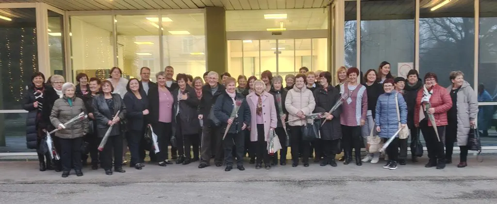 Prednovoletno srečanje upokojenih sodelavk in sodelavcev
